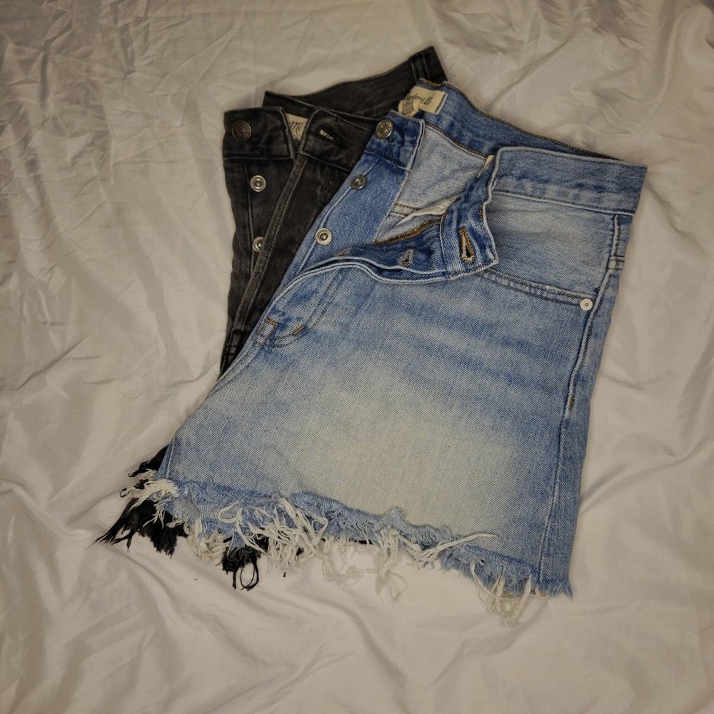 Madewell Cut-Off Jean Shorts- 2 Pair- Mid Rise - Picture 4 of 4